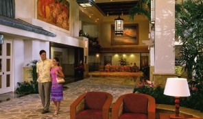 Hilton Grand Vacations Club at Hilton Hawaiian Village Lagoon Tower Hilton Grand Vacations at Hilton Hawaiian Village Lobby