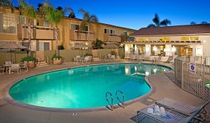 Winners Circle Beach and Tennis Club Winners Circle Beach and Tennis Club Swimming Pool