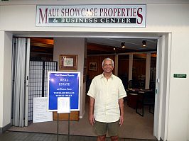 Advantage Vacation Office located in The Lahaina Cannery Mall, Maui