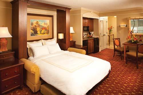 Marriott Waiohai Beach Club Advantage Vacation Timeshare Res Marriott S Kauai Beach Club Bed