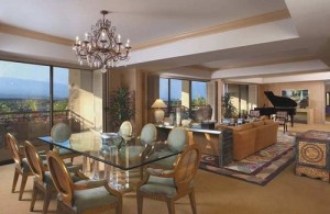 Hilton Grand Vacations Club at Waikoloa Beach Resort Living and Dining Area